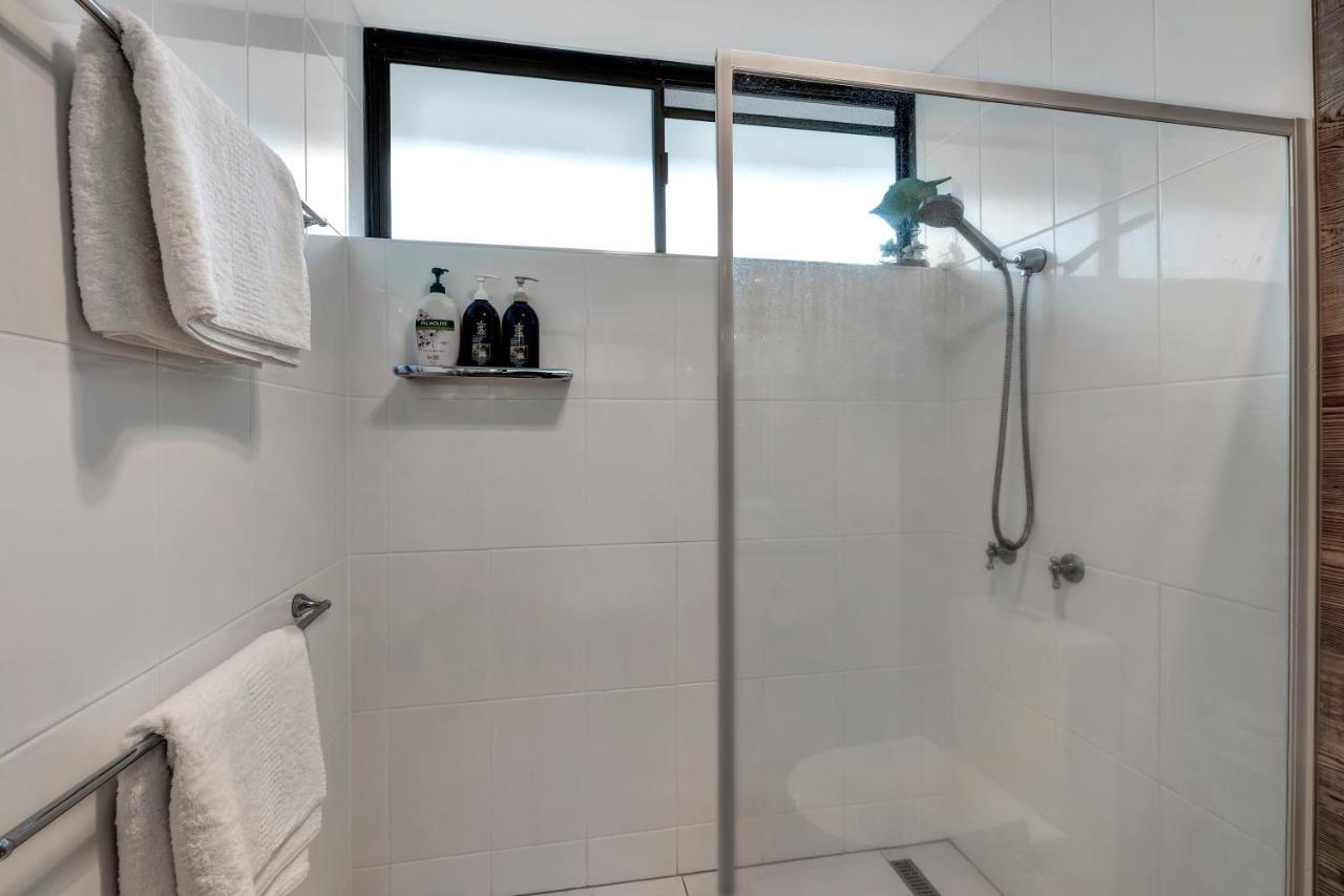 Ocean Views 16A Wifi Pool&Spa Close To Town Airlie Beach Exterior foto